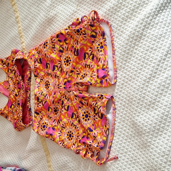 MTA SPORT SIZE 7-8 GIRLS ACTIVE WEAR SET - Picture 3 of 6